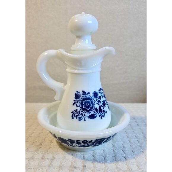 Vintage Avon Skin So Soft White Pitcher Bottle & Basin Blue Floral Pattern - Picture 2 of 5